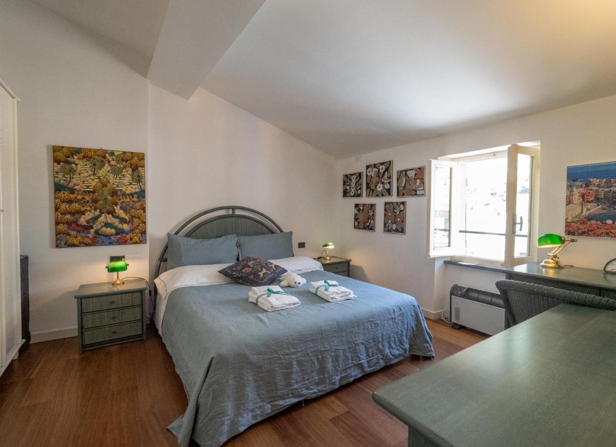 Lassu Apartment With View Vernazza Buitenkant foto